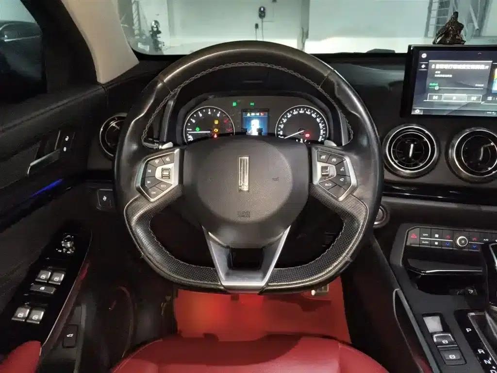 Weipai VV5 2017 2.0T Super Luxury Edition — миниатюра 3