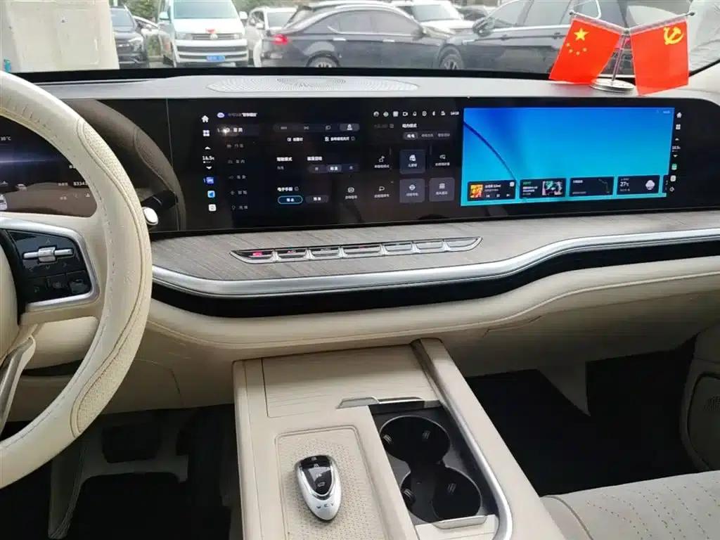 Weipai Lanshan 2023 Four-Wheel Drive Extended Range Edition — миниатюра 13