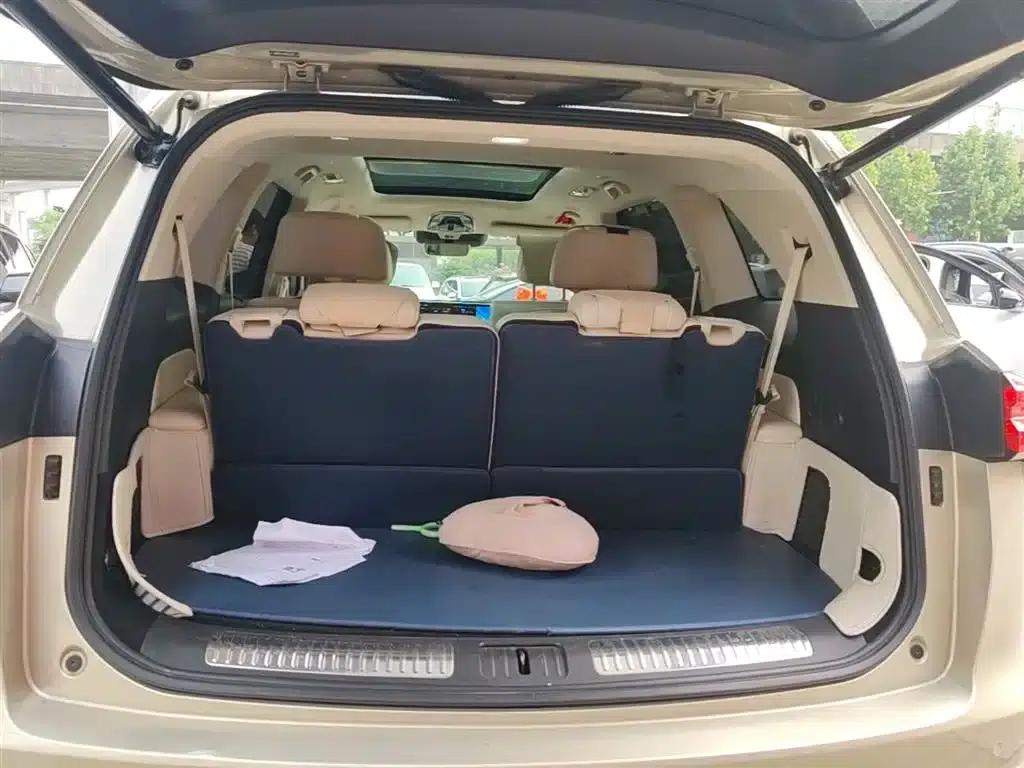 Weipai Lanshan 2023 Four-Wheel Drive Extended Range Edition — миниатюра 19
