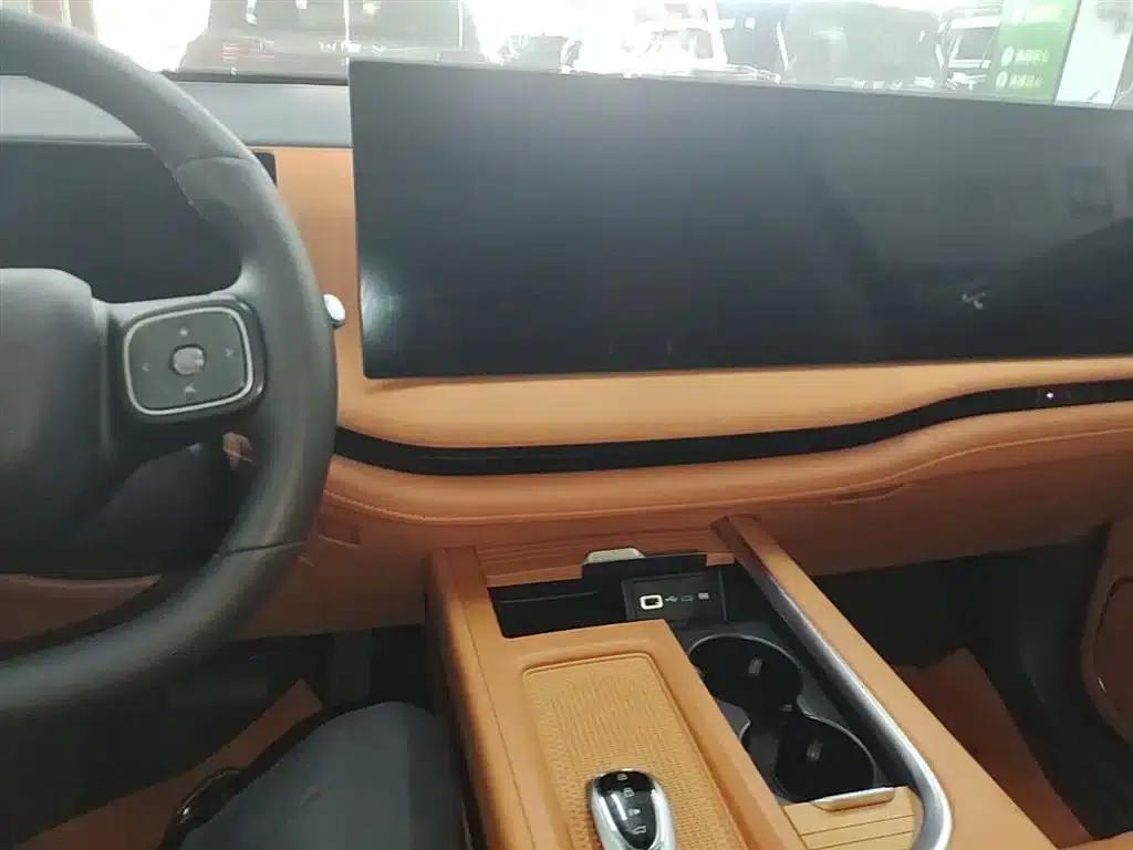 Weipai Blue Mountain 2025 Four-Wheel Drive Ultra — миниатюра 13