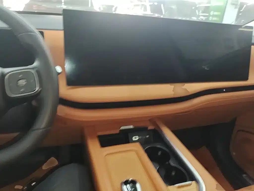 Weipai Blue Mountain 2025 Four-Wheel Drive Ultra — миниатюра 10