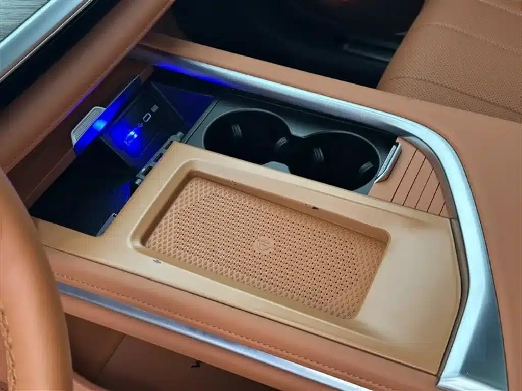Weipai Lanshan 2023 Four-Wheel Drive Extended Range Edition — миниатюра 14