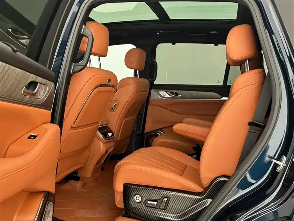 Weipai Lanshan 2023 Four-Wheel Drive Extended Range Edition — миниатюра 6