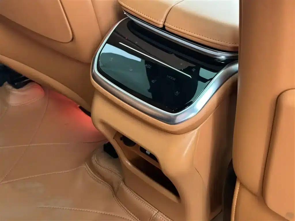 Weipai Lanshan 2023 Four-Wheel Drive Extended Range Edition — миниатюра 10
