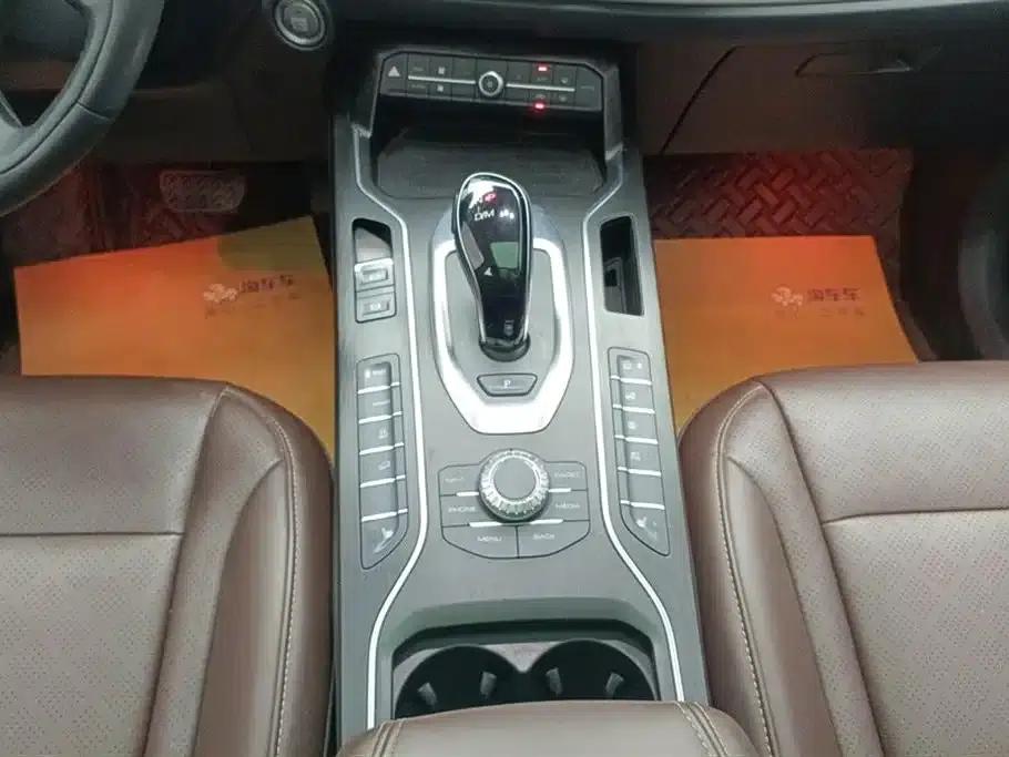 Weipai VV6 2021 2.0T 2WD Smart Protection+ — миниатюра 16
