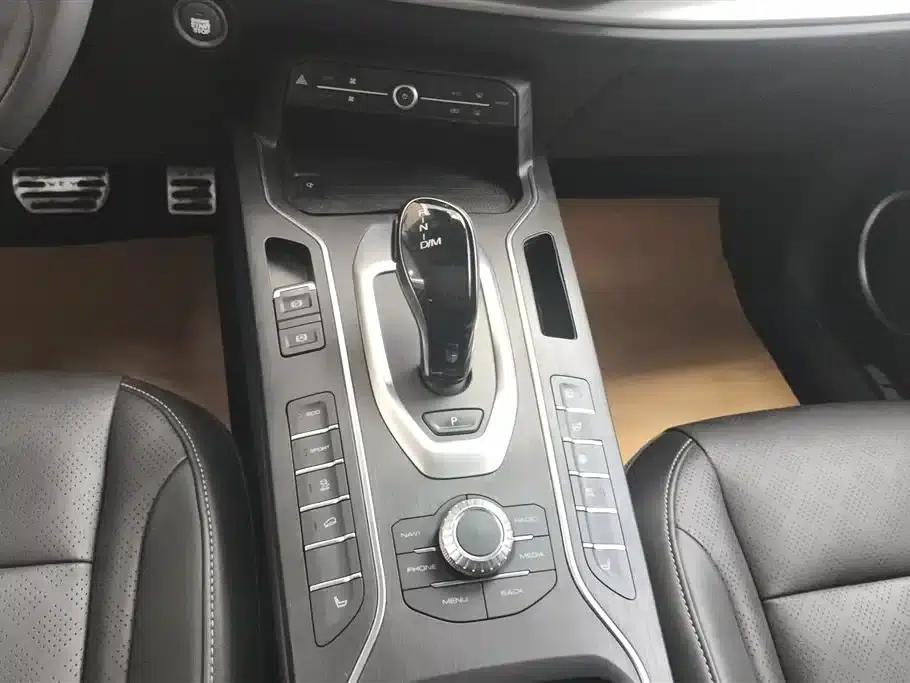 Wey VV6 2020 2.0T 2WD Smart+ — миниатюра 15