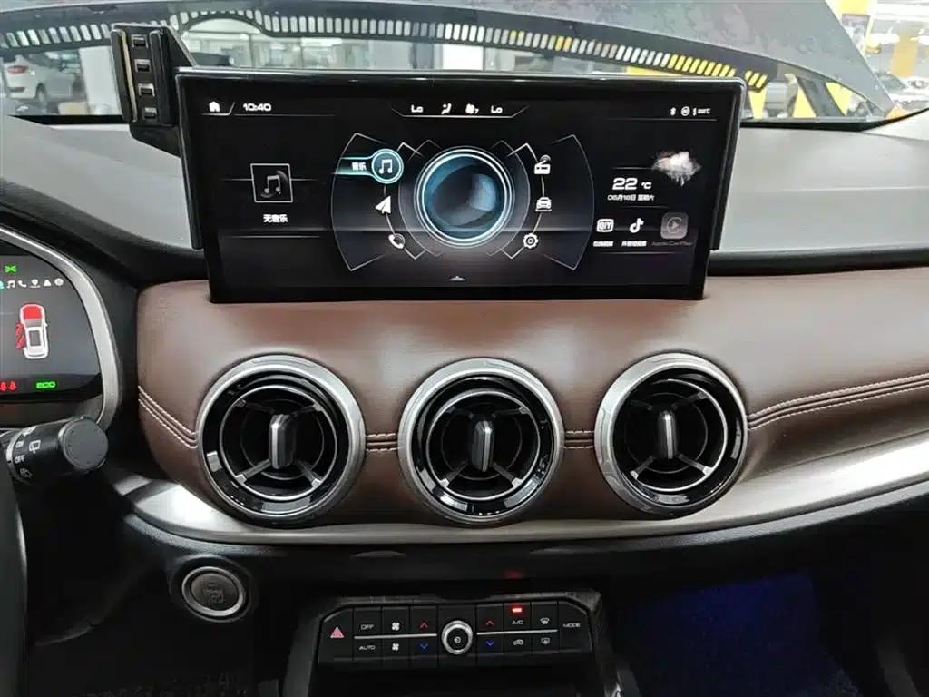 Weipai VV6 2020 2.0T 2WD Smart Protection+ — миниатюра 13
