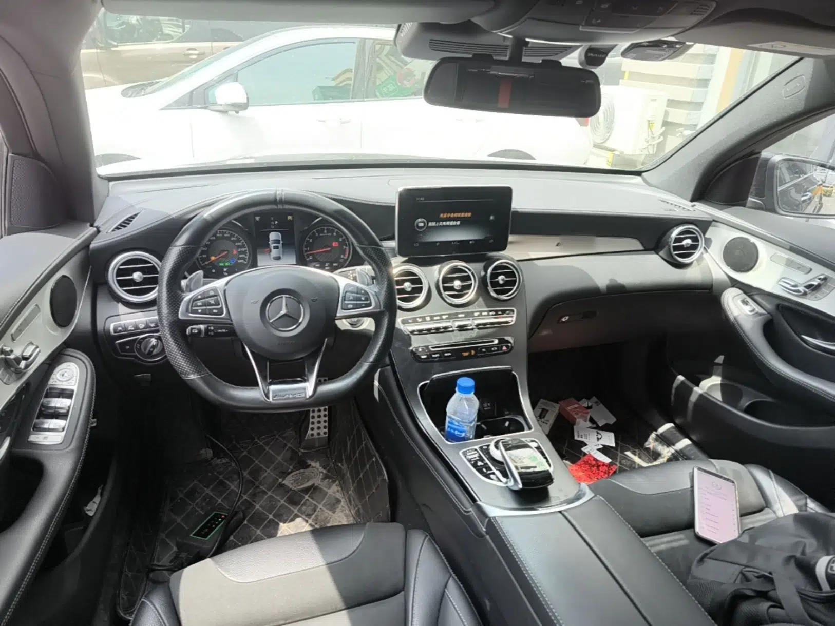 Mercedes-Benz GLC Coupe AMG 2018 AMG GLC 63 4MATIC+ Coupe SUV — миниатюра 13