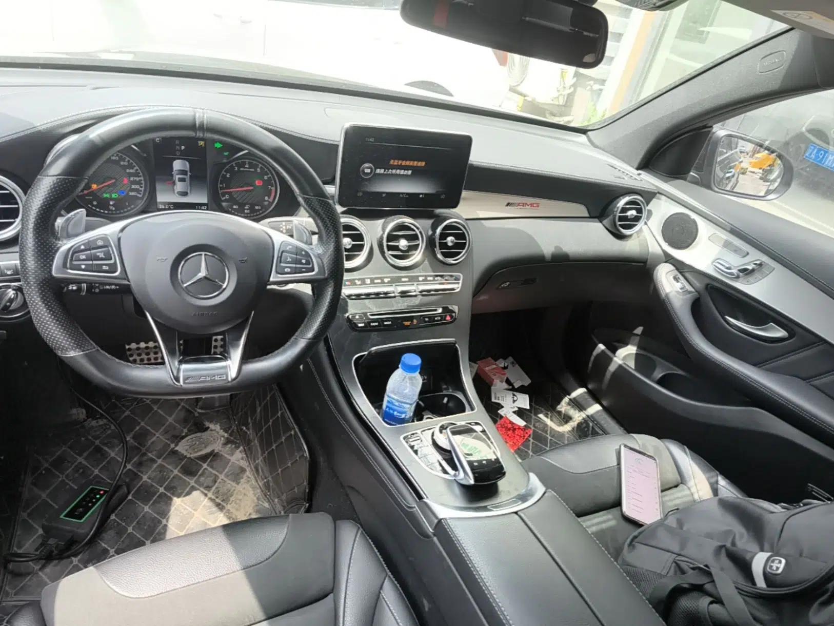 Mercedes-Benz GLC Coupe AMG 2018 AMG GLC 63 4MATIC+ Coupe SUV — миниатюра 16