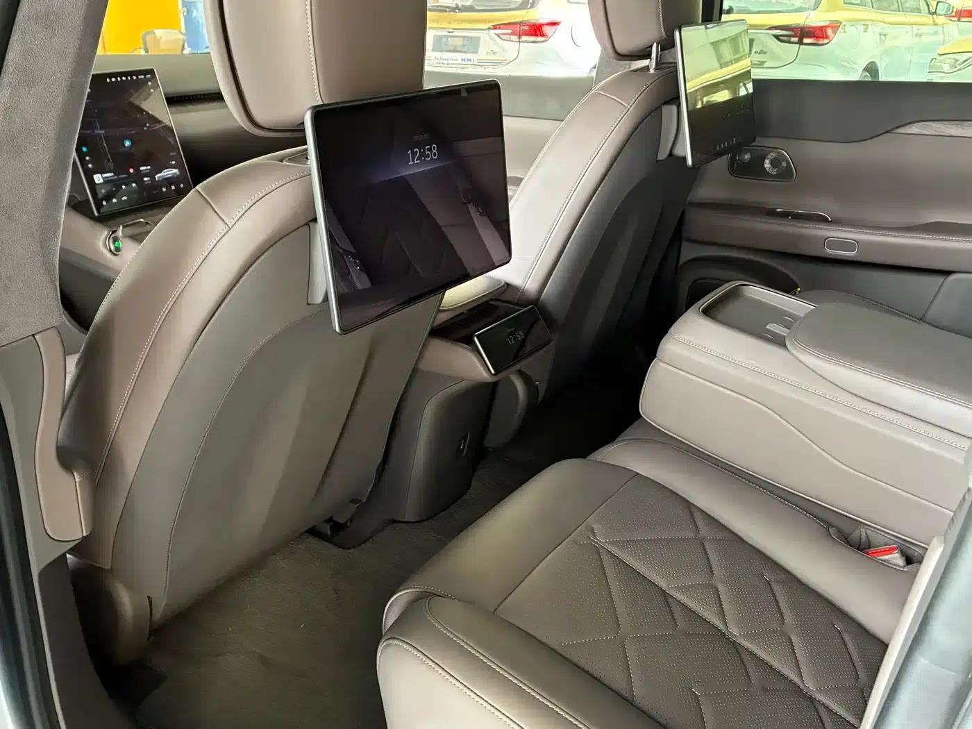 NIO ET7 2024 75kWh Executive Signature Edition — миниатюра 9