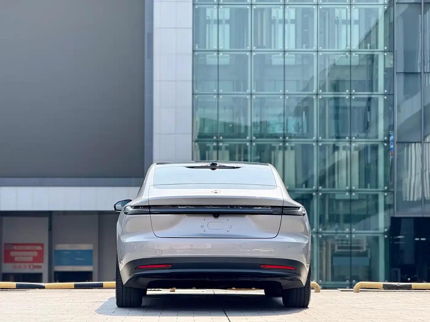 NIO ET7 2024 75kWh Executive Signature Edition — миниатюра 13