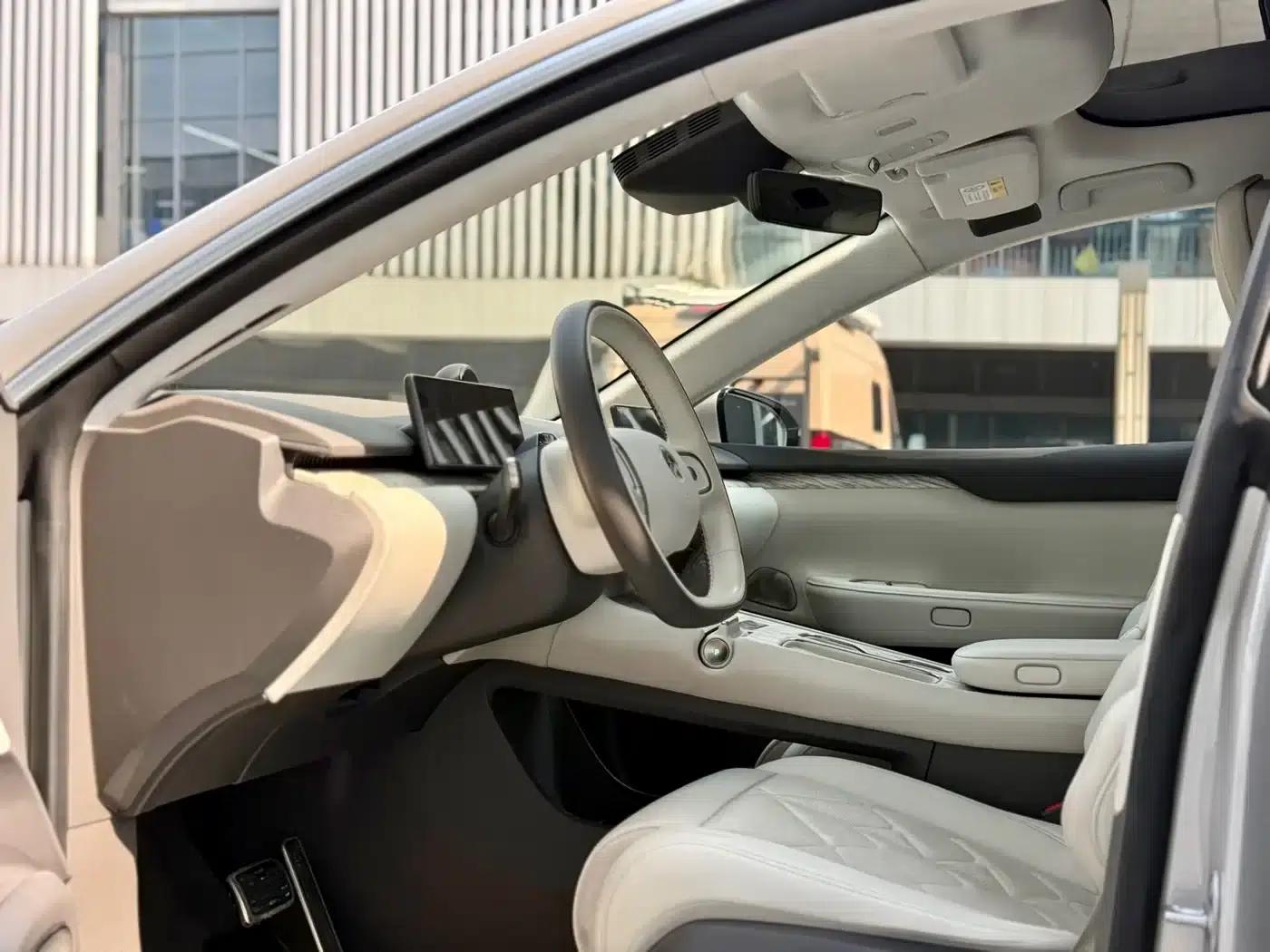 NIO ET7 2024 75kWh Executive Signature Edition — миниатюра 4