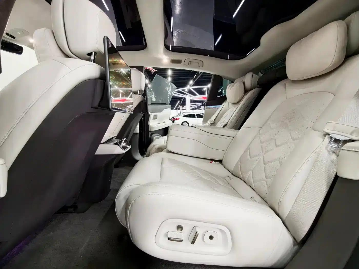 NIO ET7 2024 75kWh Executive Signature Edition — миниатюра 9