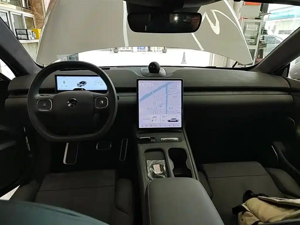 NIO ET7 2022 model 75kWh — миниатюра 10