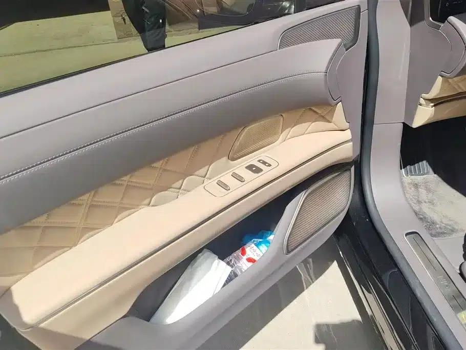 NIO ET9 2025 model 102kWh — миниатюра 7