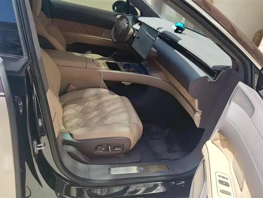 NIO ET9 2025 model 102kWh — миниатюра 8