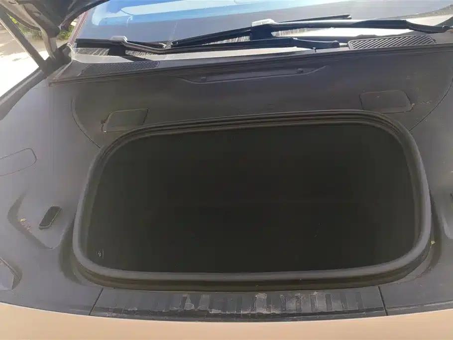 NIO ET9 2025 model 102kWh — миниатюра 10