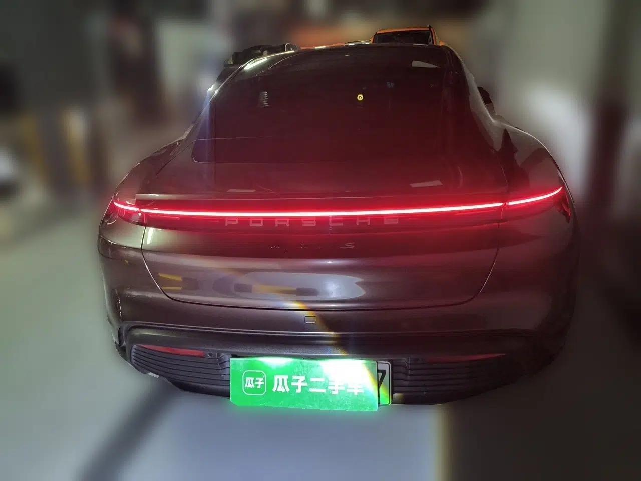 Porsche Taycan 2020 Taycan — миниатюра 5