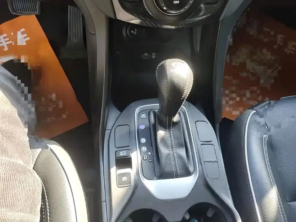 Santa Fe 2017 2.0T Automatic 2WD Smart 7-Seater — миниатюра 14