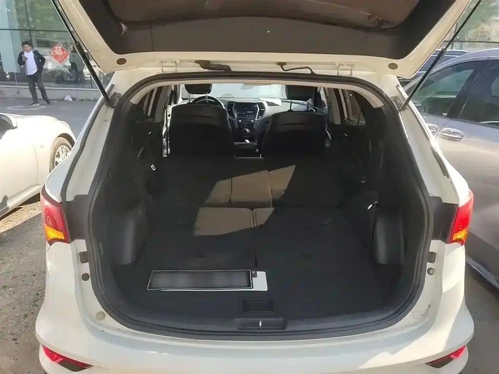 Santa Fe 2017 2.0T Automatic 2WD Smart 7-Seater — миниатюра 19