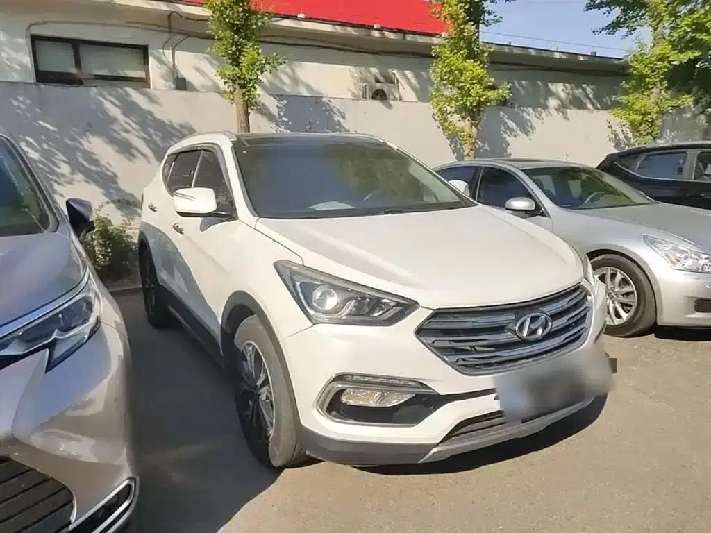 Santa Fe 2017 2.0T Automatic 2WD Smart 7-Seater — миниатюра 4
