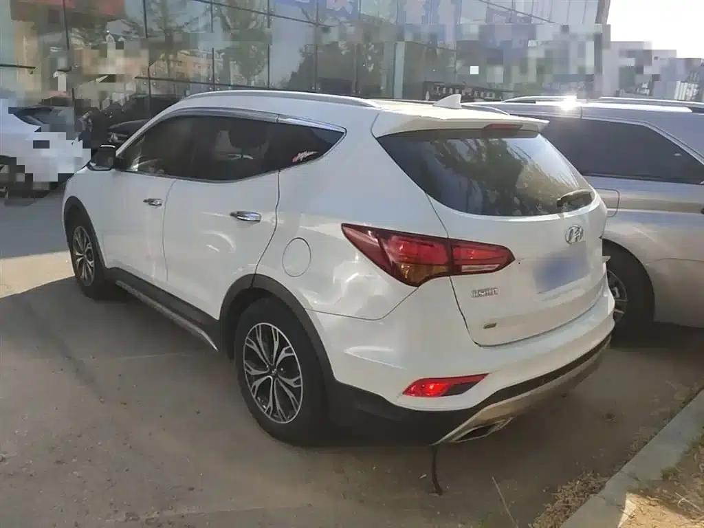 Santa Fe 2017 2.0T Automatic 2WD Smart 7-Seater — миниатюра 5