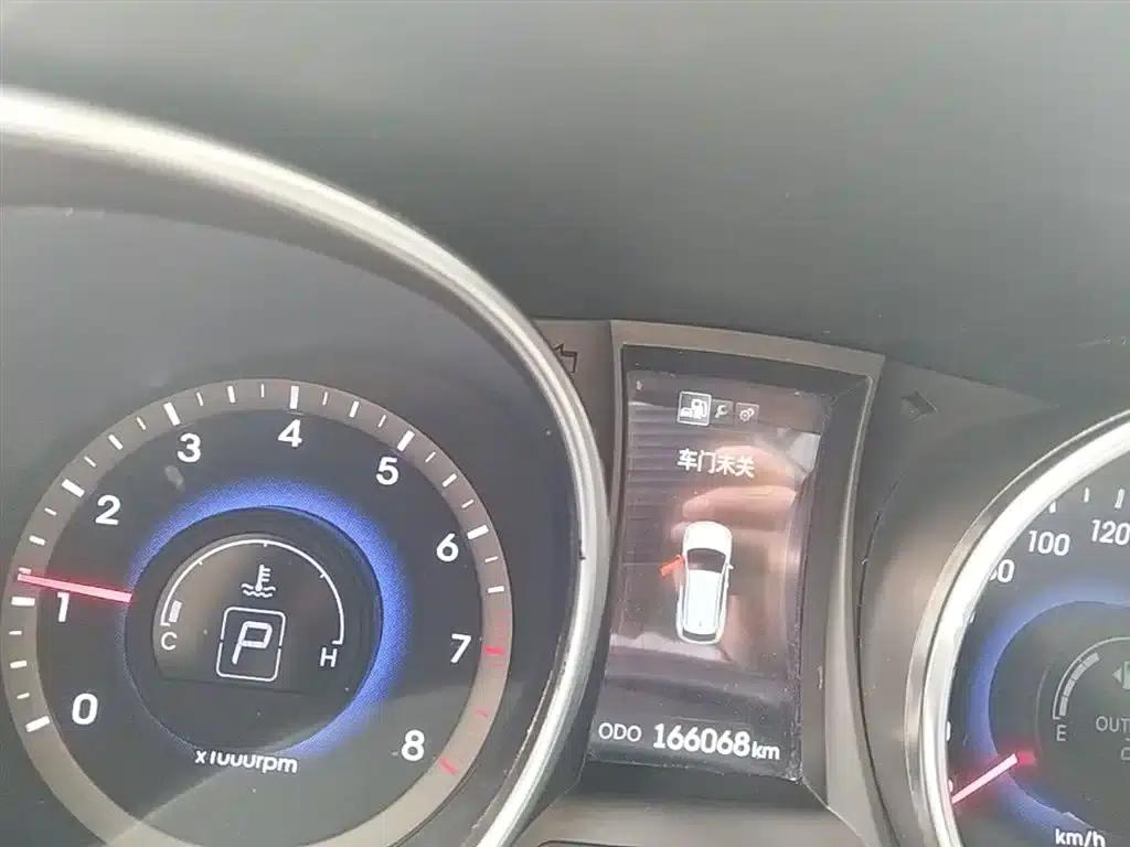 Santa Fe 2013 2.4L Automatic 2WD Smart Edition — миниатюра 12