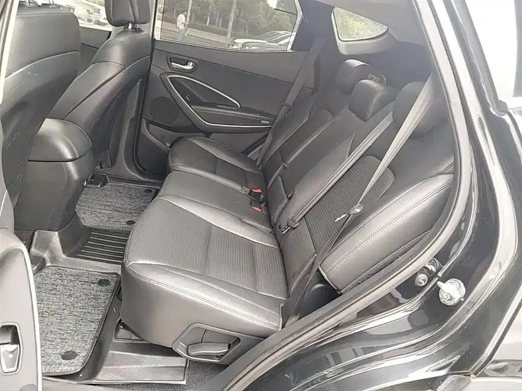 Santa Fe 2013 2.4L Automatic 2WD Smart Edition — миниатюра 17