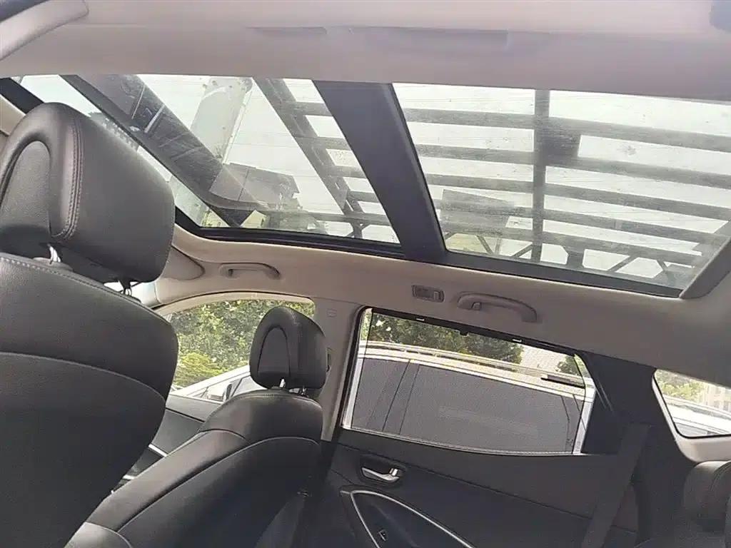 Santa Fe 2013 2.4L Automatic 2WD Smart Edition — миниатюра 18