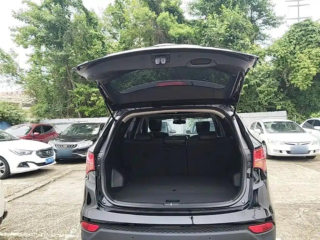 Santa Fe 2013 2.4L Automatic 2WD Smart Edition — миниатюра 19