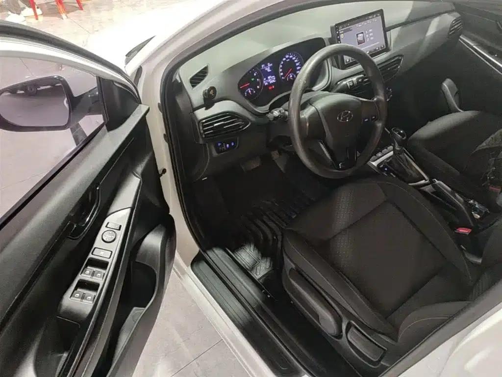 Hyundai Elantra 2018 1.6L Automatic GL (National VI Emission Standard) — миниатюра 16