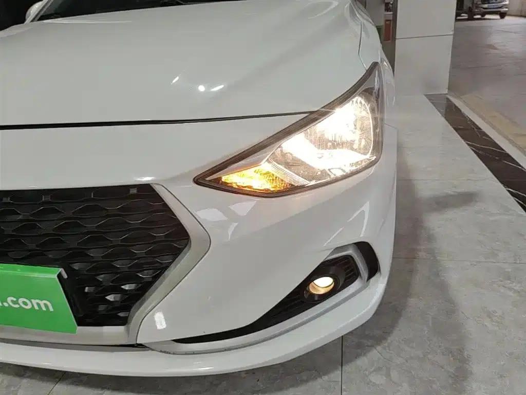 Hyundai Elantra 2018 1.6L Automatic GL (National VI Emission Standard) — миниатюра 24