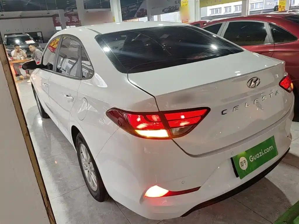 Hyundai Elantra 2018 1.6L Automatic GL (National VI Emission Standard) — миниатюра 5