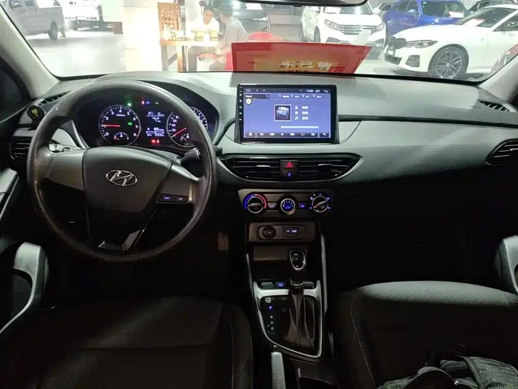 Hyundai Elantra 2018 1.6L Automatic GL (National VI Emission Standard) — миниатюра 10