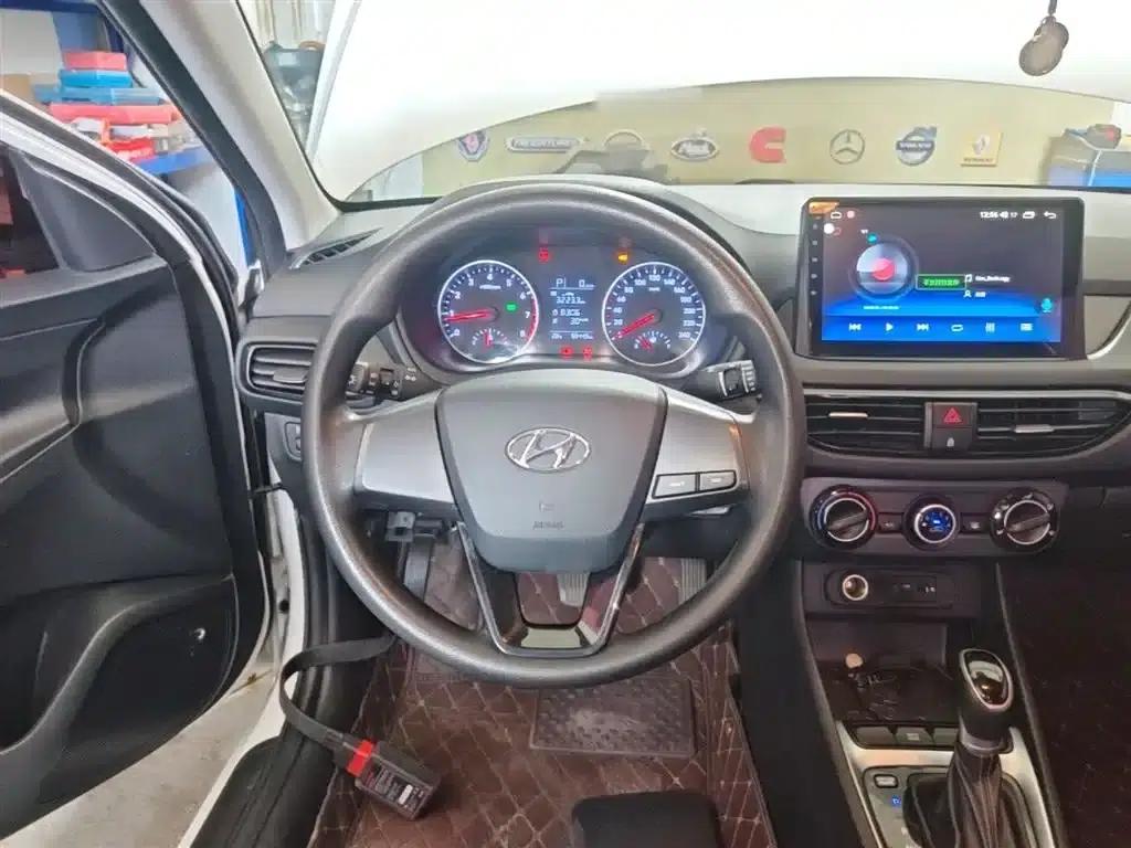 Hyundai Elantra 2020 1.6L Automatic GL Edition — миниатюра 11