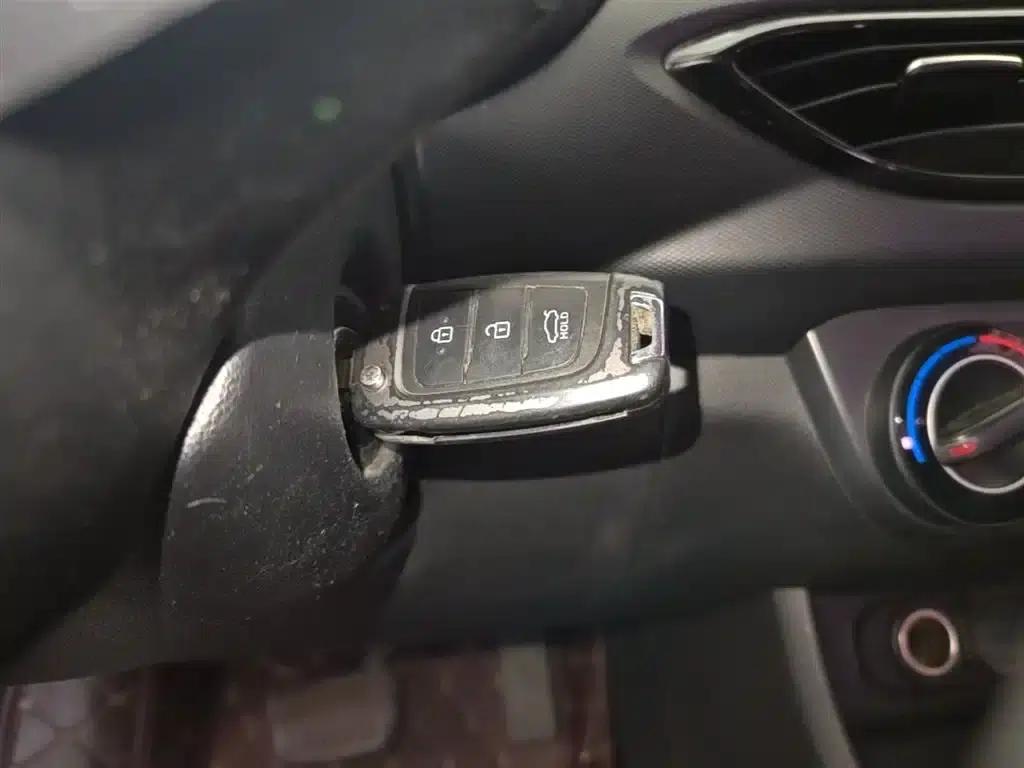 Hyundai Elantra 2020 1.6L Automatic GL Edition — миниатюра 9