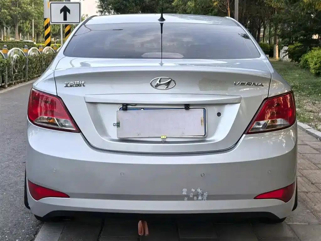 2014 Hyundai Reina 1.4L Automatic Leading Edition GLX — миниатюра 9