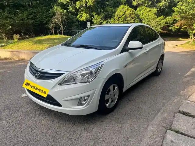 2010 Hyundai Reina Sedan 1.4L Automatic Fashion GT
