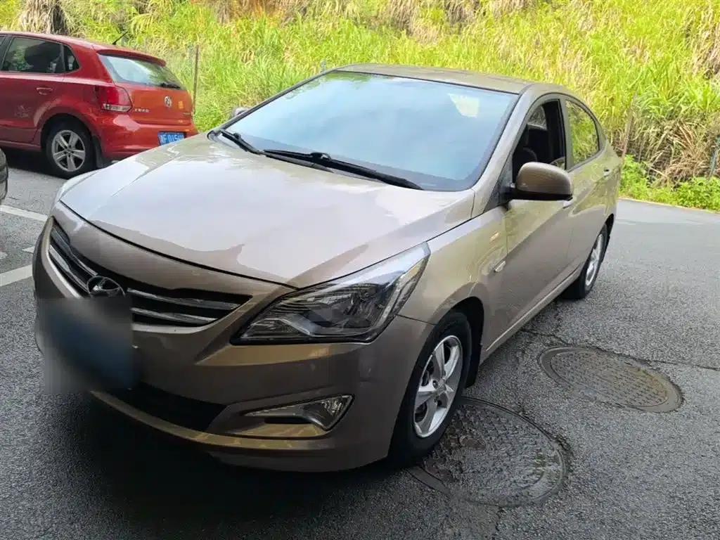 2014 Hyundai Reina 1.4L Automatic Intelligent GLS — миниатюра 2