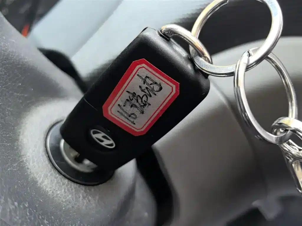 2014 Hyundai Reina 1.4L Automatic Intelligent GLS — миниатюра 9