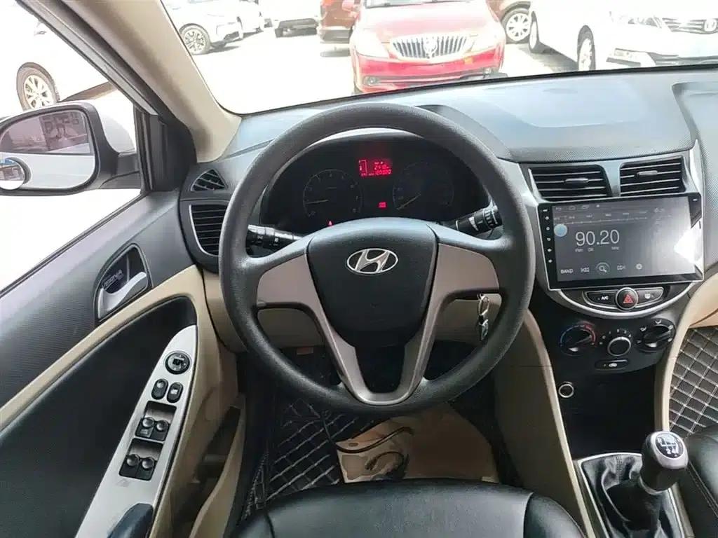 2016 Hyundai Reina 1.4L Manual Intelligent GLS — миниатюра 11