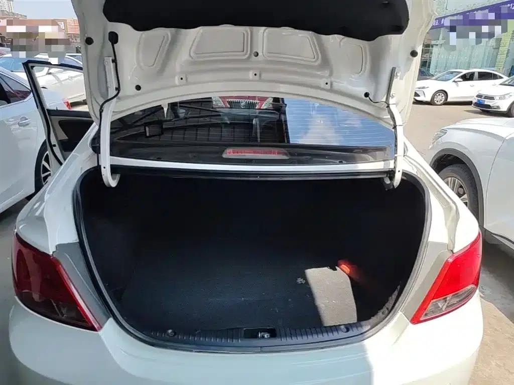 2016 Hyundai Reina 1.4L Manual Intelligent GLS — миниатюра 19