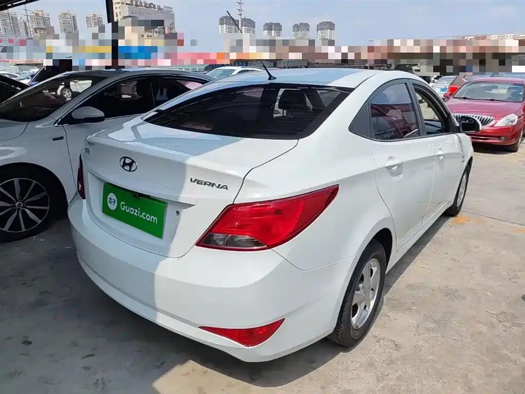 2016 Hyundai Reina 1.4L Manual Intelligent GLS — миниатюра 7