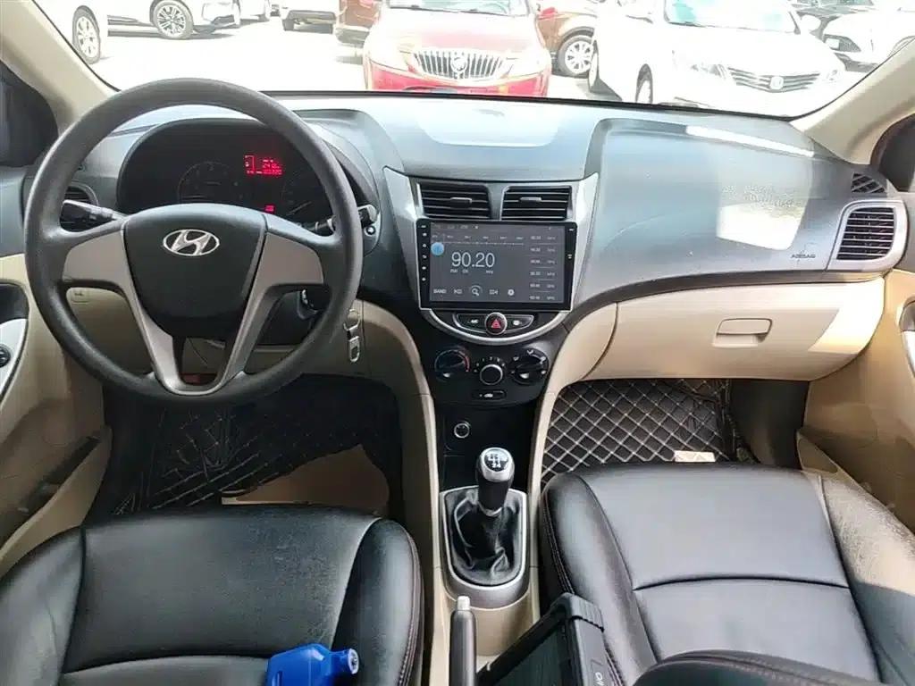 2016 Hyundai Reina 1.4L Manual Intelligent GLS — миниатюра 10