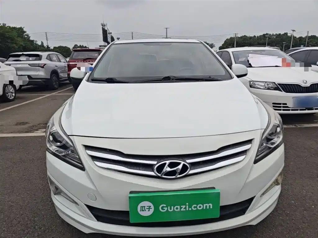 2014 Hyundai Reina 1.4L Automatic Leading Edition GLX — миниатюра 3
