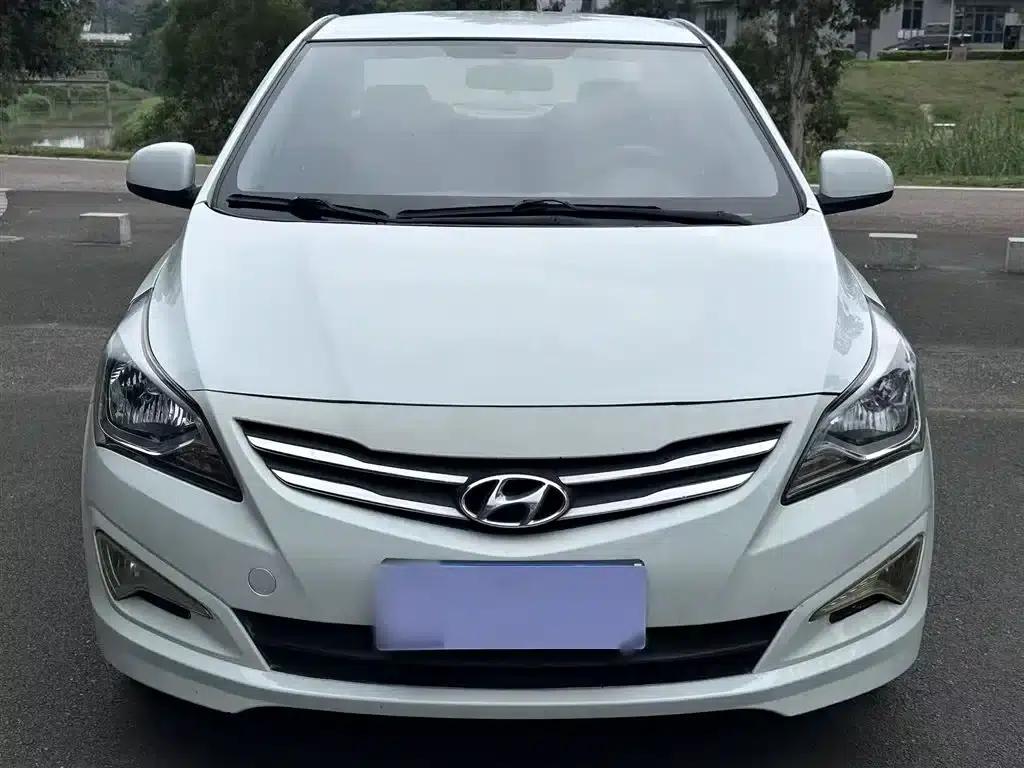 2016 Hyundai Reina 1.4L Automatic Intelligent GLS — миниатюра 25