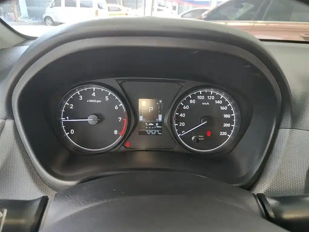 2017 Hyundai Reina 1.4L Automatic Premium Edition (National V Emission Standard) — миниатюра 12