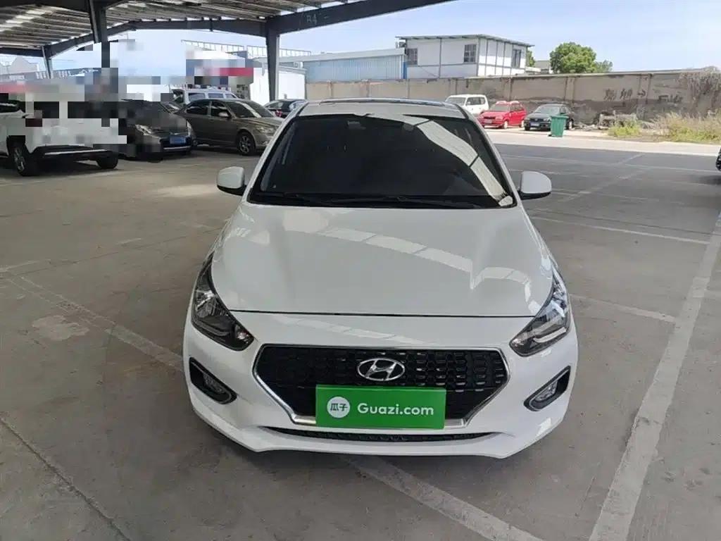 2017 Hyundai Reina 1.4L Automatic Premium Edition (National V Emission Standard) — миниатюра 3