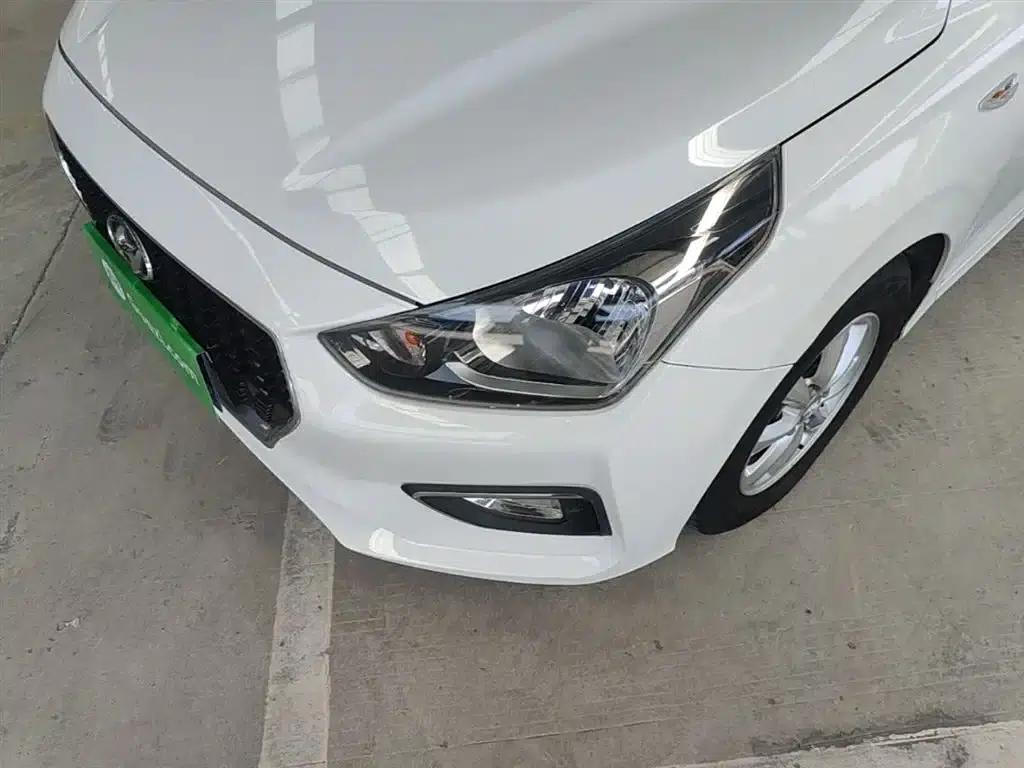 2017 Hyundai Reina 1.4L Automatic Premium Edition (National V Emission Standard) — миниатюра 24