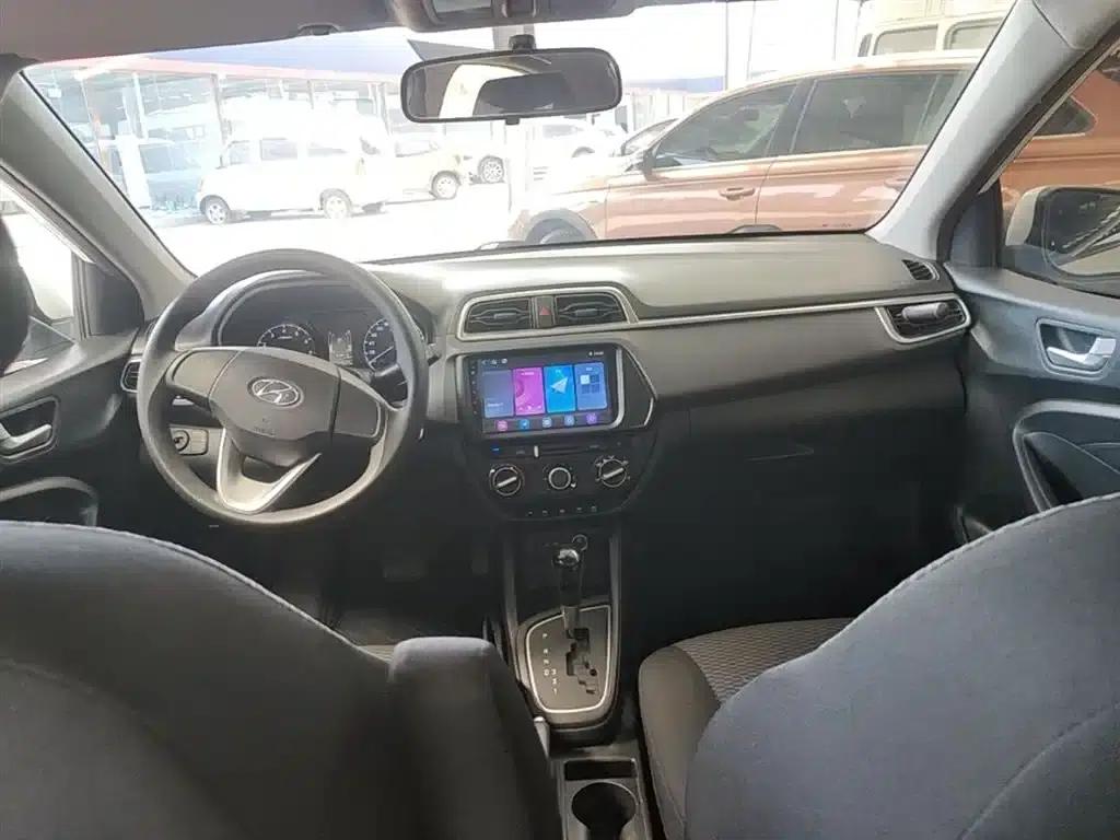 2017 Hyundai Reina 1.4L Automatic Premium Edition (National V Emission Standard) — миниатюра 10